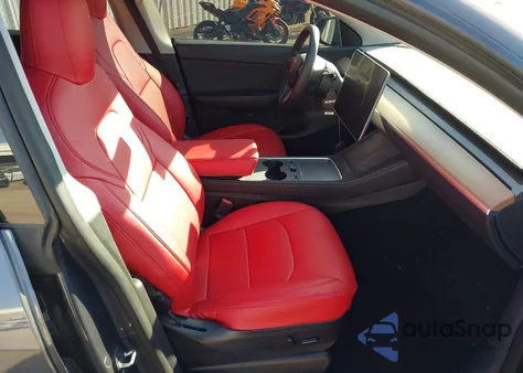 2022 Tesla Model Y Performance Dual Motor All-Wheel Drive from USA, damaged, VIN 7SAYGDEF3NF382829